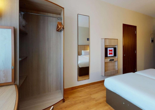 IBIS DUBAI AL BARSHA 11