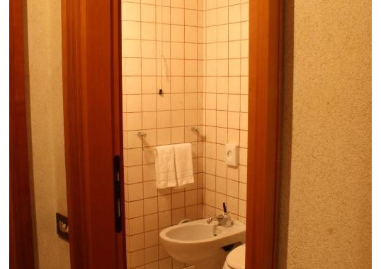 R.T.A. HOTELS DES ALPES 2 1
