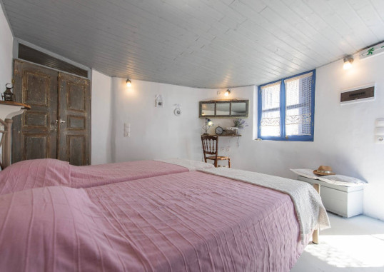 EMMANTINA HOUSES 4