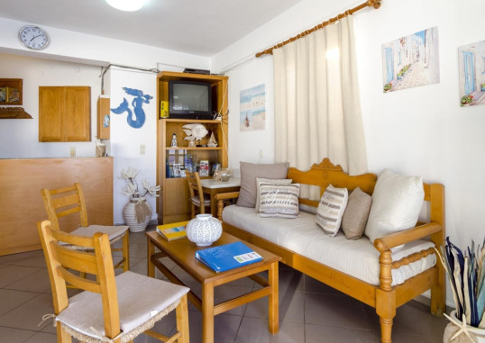 AGLAIA APARTMENTS 9