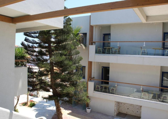 GALAZIO APARTMENTS & SUITES 10