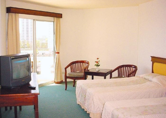 JOMTIEN THANI 4