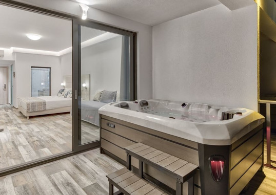 MANDALA SEAFRONT SUITES 1