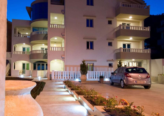 VILA V LUX 1