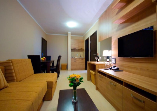 VILA V LUX 3