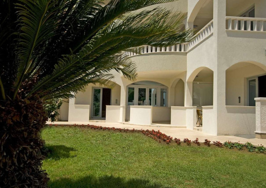 VILA V LUX 13