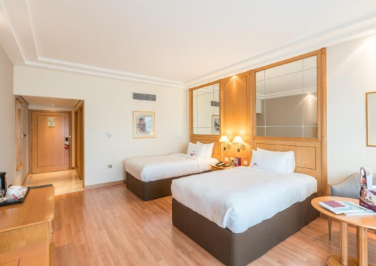 CROWNE PLAZA ABU DHABI 2