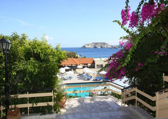 ALEXANDER HOUSE HOTEL 4