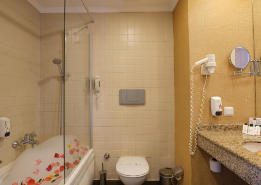 THRONE SEAGATE BELEK HOTEL 2