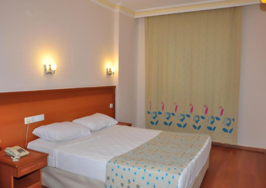 CINAR FAMILY SUITE HOTEL 6
