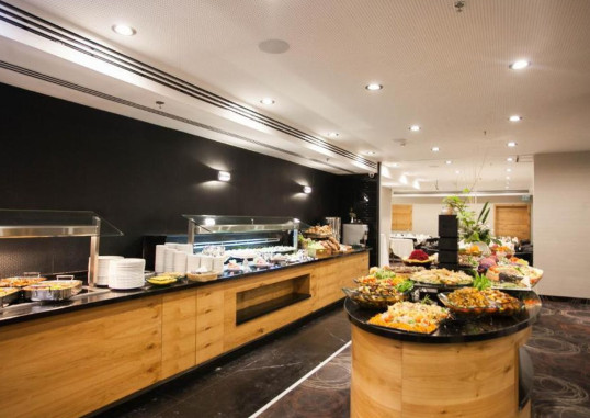 EYAL HOTEL 5