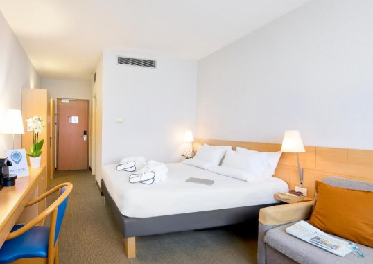 NOVOTEL TORINO CORSO GIULIO CESARE 7