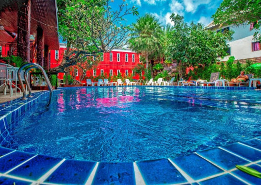 THE TRAIN RESORT SAUNA & SPA 5