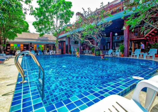 THE TRAIN RESORT SAUNA & SPA 13