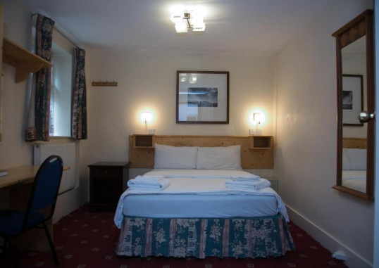 THE BRIDGE PARK HOTEL 1