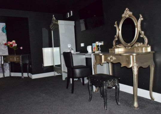 THE BRIDGE PARK HOTEL 3