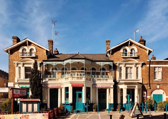 THE BRIDGE PARK HOTEL 14
