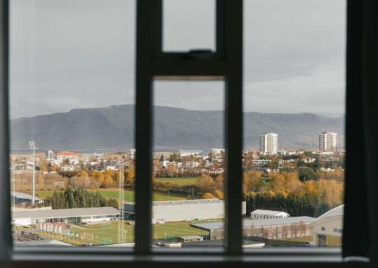 REYKJAVIK LIGHTS 6