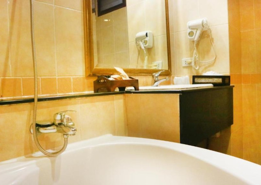 AIYAREE PLACE HOTEL (SHA PLUS) 13
