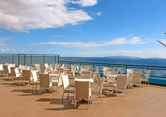 ROYAL ORCHID 18