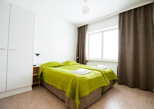 TOOLO TOWERS 12