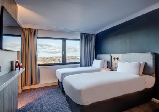 HOLIDAY INN EDINBURGH CITY - WEST 3
