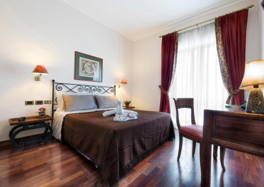 GRAND HOTEL COLONY 2
