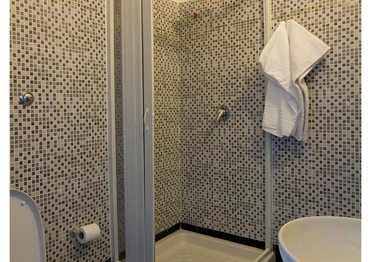 MF HOTEL 6