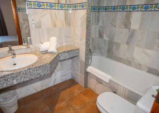 HOTEL COMARRUGA PLATJA 11