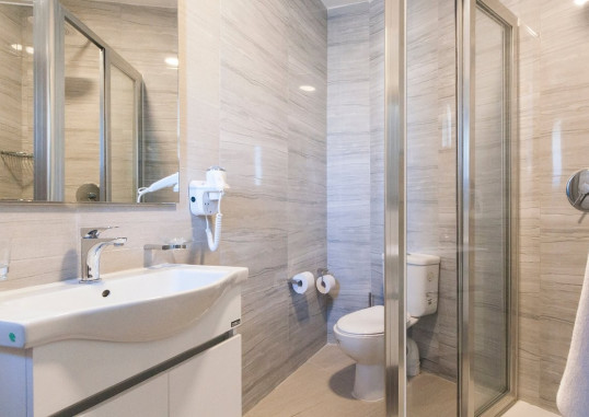 BLUBAY APARTMENTS 13