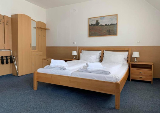 HOTEL DONAUSTADT KAGRAN 10