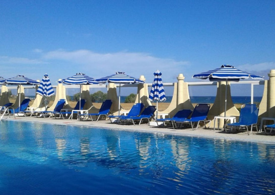 NIRVANA BEACH HOTEL 1