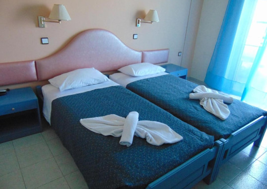 NIRVANA BEACH HOTEL 15