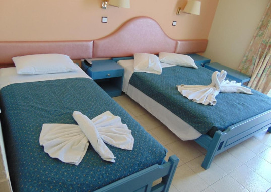 NIRVANA BEACH HOTEL 17