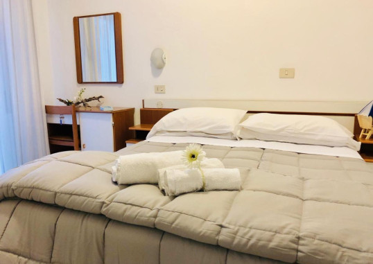 HOTEL VILLA LIETA 6
