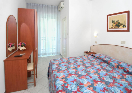 HOTEL VILLA LIETA 8