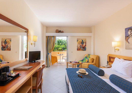 ANISSA BEACH AND VILLAGE 8