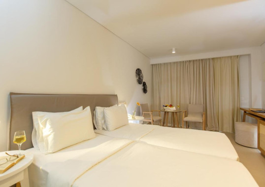 ANISSA BEACH AND VILLAGE 33