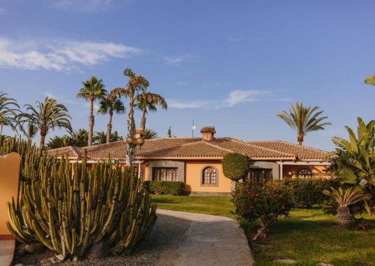SUITES & VILLAS BY DUNAS 8