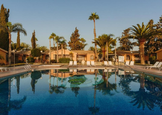 SUITES & VILLAS BY DUNAS 2