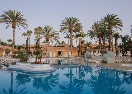 SUITES & VILLAS BY DUNAS 6