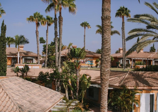 SUITES & VILLAS BY DUNAS 23
