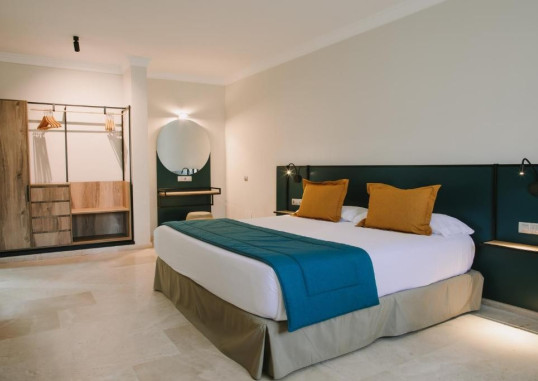 SUITES & VILLAS BY DUNAS 30