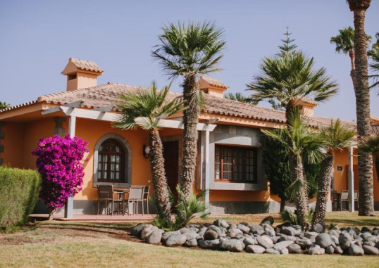 SUITES & VILLAS BY DUNAS 10