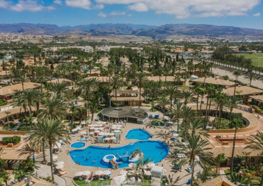SUITES & VILLAS BY DUNAS 3