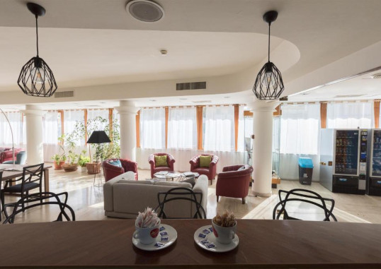 HOTEL LA BAIA 5