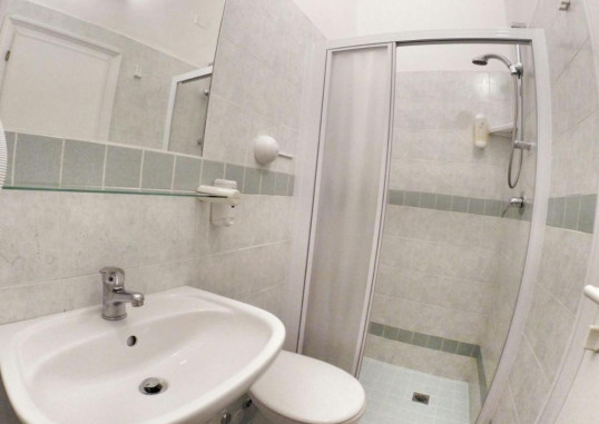 HOTEL VILLA CATERINA 13