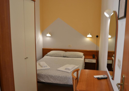 HOTEL VILLA CATERINA 18