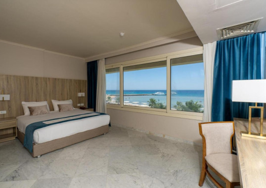 SEVEN SEAS JOLIE BAY 5