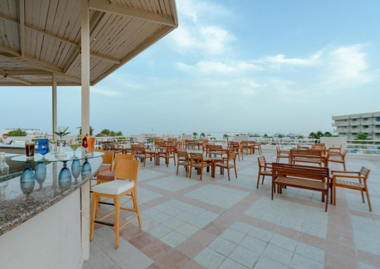 SEVEN SEAS JOLIE BAY 20